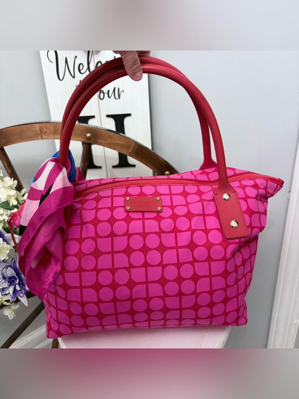 ♠️ KATE SPADE Pink Geometric Tote with red designs